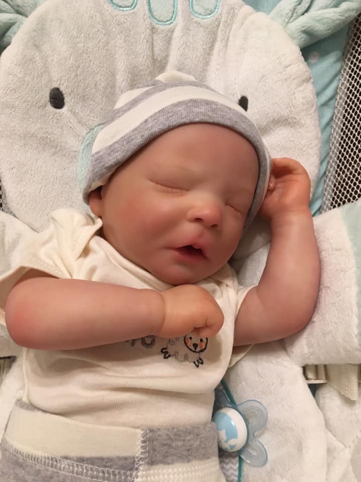 Realborn Darren Sleeping 17.5